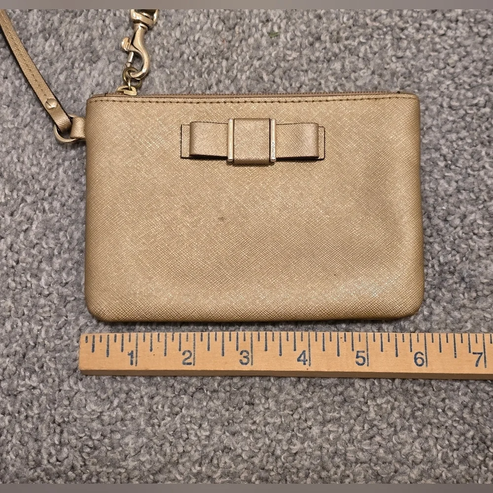 Coach Gold Saffiano Leather Wristlet Zipper Metallic Bow Party Vacation Festival